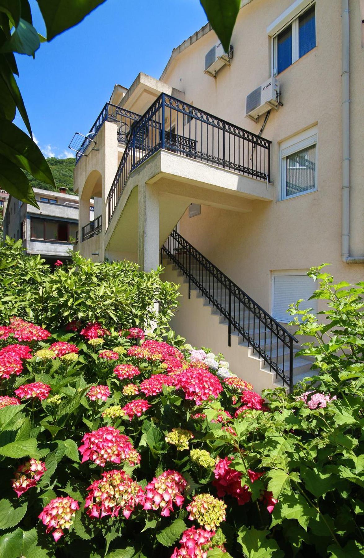 Apartments Raicevic Будва Екстериор снимка